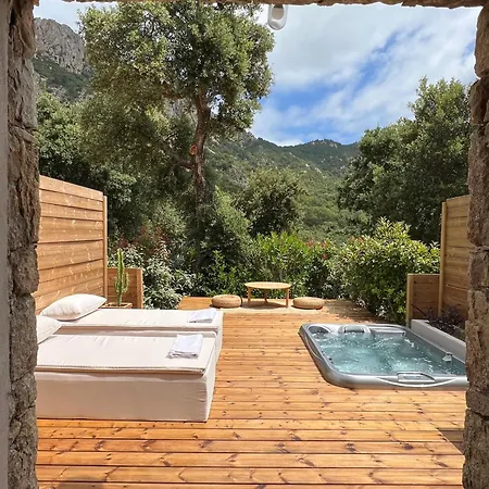 Casa Suvara - D'hotes De Charme I Piscines Ou Privatifs Bed & Breakfast *