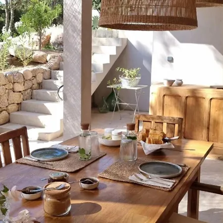 Casa Suvara - D'hotes De Charme I Piscines Ou Privatifs Bed & Breakfast *