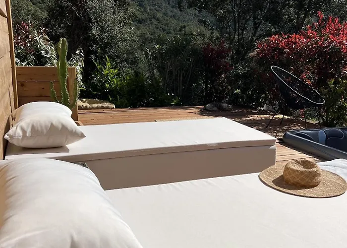 Casa Suvara - D'hôtes De Charme I Piscines Ou Privatifs Couette-café 4*
