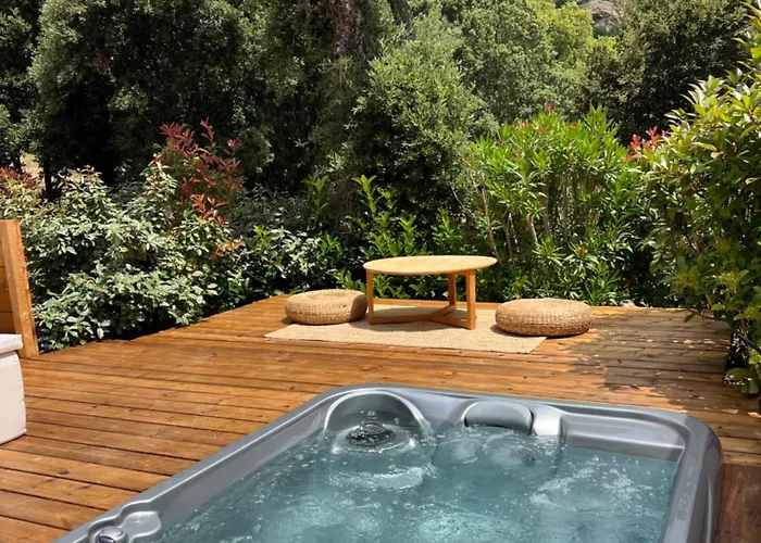 Couette-café Casa Suvara - D'hôtes De Charme I Piscines Ou Privatifs