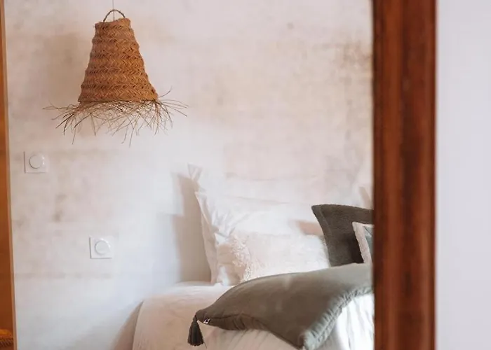 Casa Suvara - D'hotes De Charme I Piscines Ou Privatifs Конка